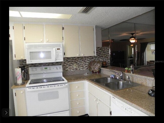 Building Photo - 3827 Sailmaker Ln