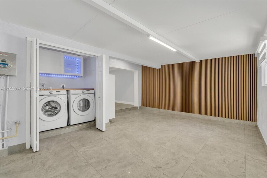 Building Photo - 5452 NW 169th Ter