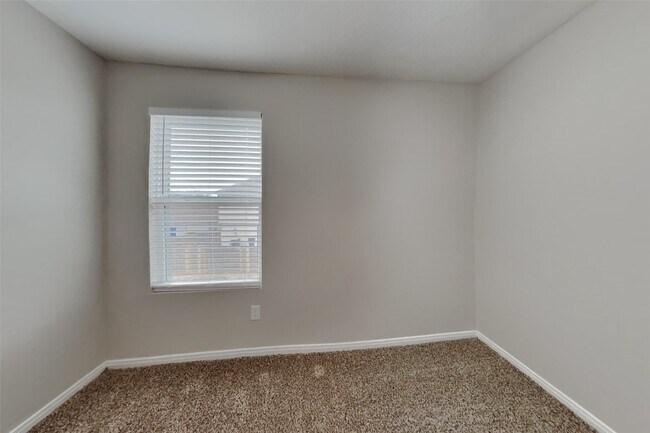 Building Photo - 3027 Zephyr Glen Way