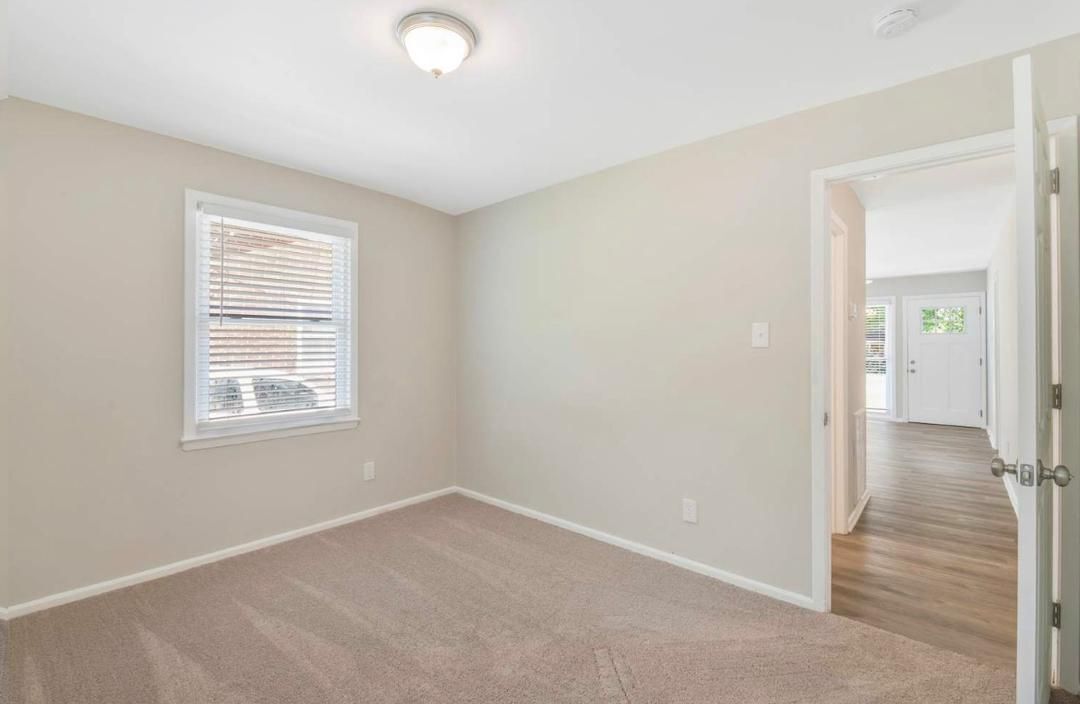 Building Photo - 1841 Haines St