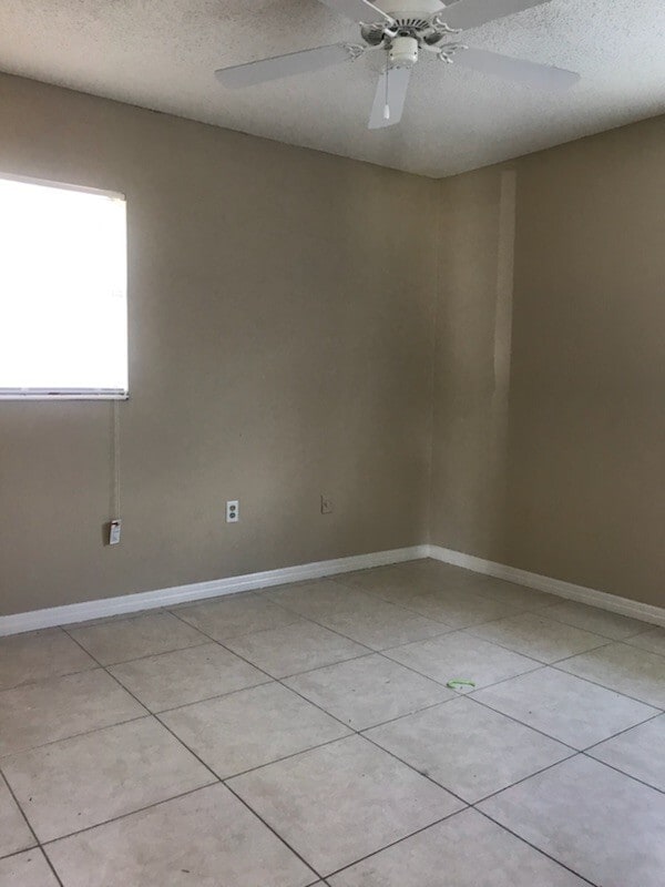 Building Photo - 1439 S Oxalis Ave