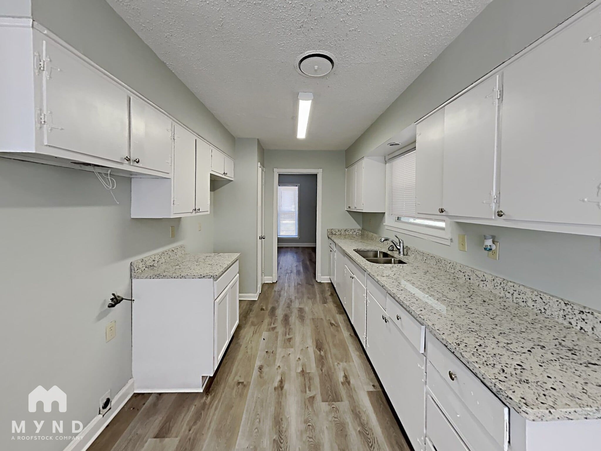 Building Photo - 3056 Darrow St