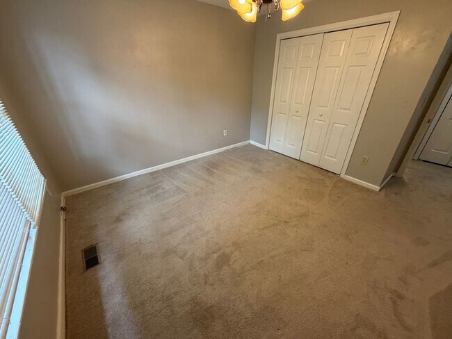 Building Photo - 502 Kempsville Greens Ct
