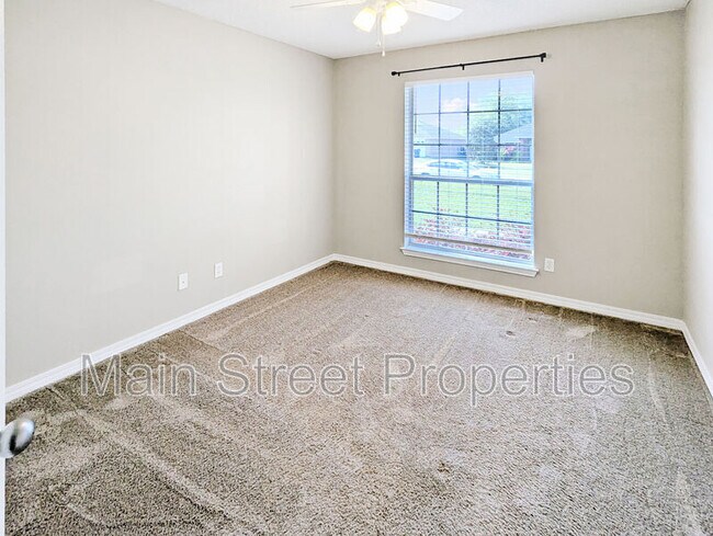 Building Photo - 5963 Ashton Woods Cir