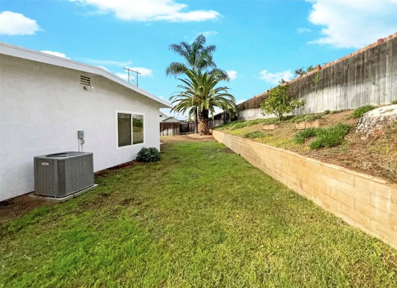 Building Photo - 22257 Emerald St