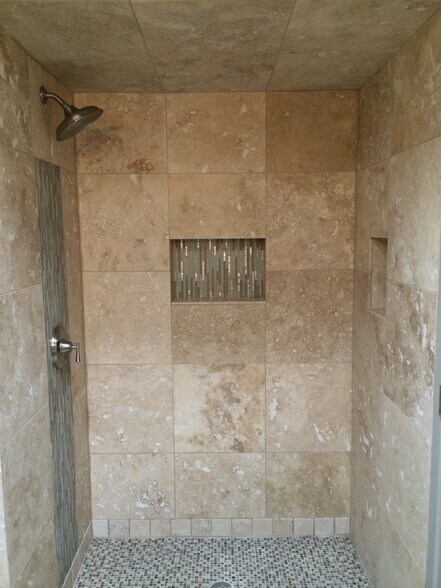 Building Photo - 859 W Palma de Coco
