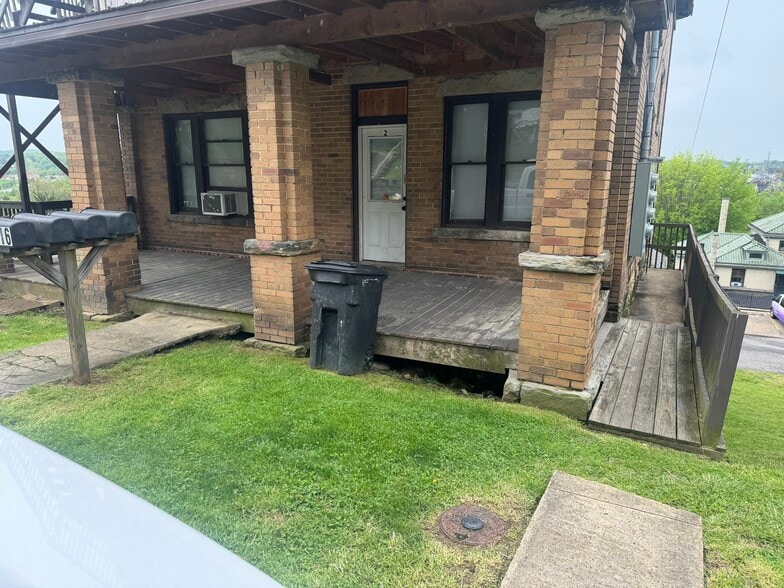 Building Photo - 216 Watson Ave