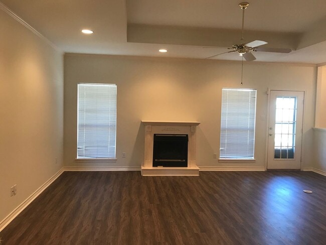 Building Photo - 3106 Silkwood Dr