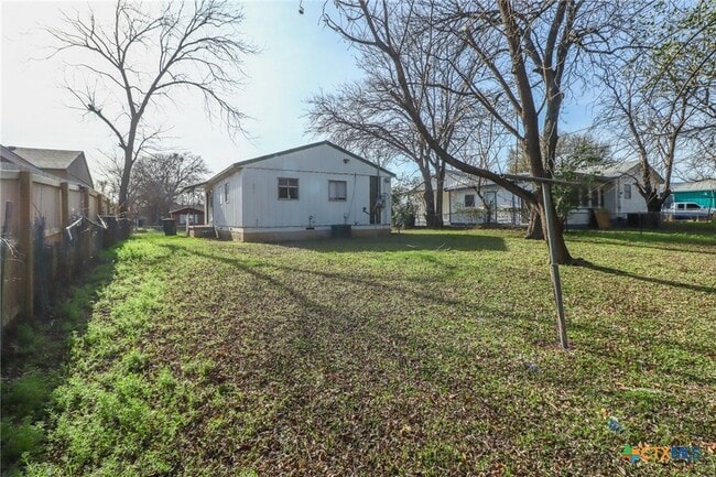 Building Photo - 1309 Greenwood Ave