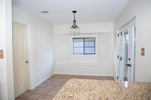 Building Photo - 2201 Driskell Ln