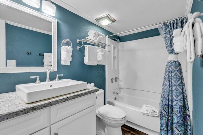 Building Photo - 2001 S Ocean Blvd