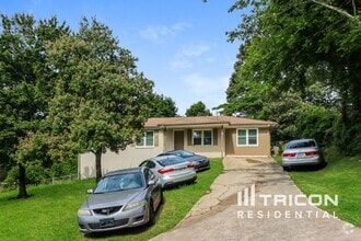 Building Photo - 7179 Carolyn Cir