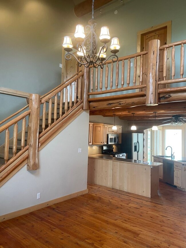 Building Photo - Charming Log Home For Rent with Large Shop & Spacious Yard