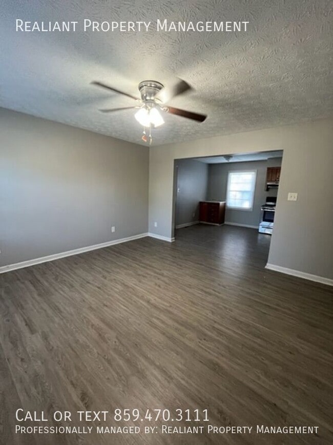 Building Photo - 617 Tocher Dr
