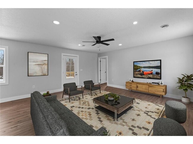 Building Photo - 1768 US-8