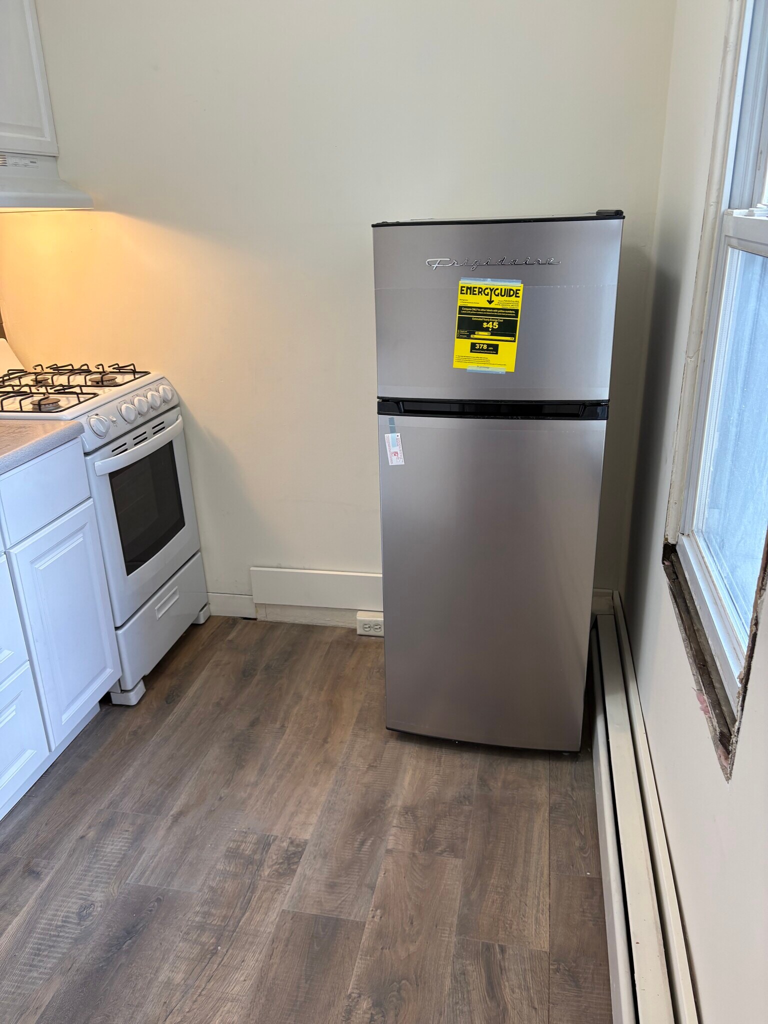 kitchen - 19 Essex Ave