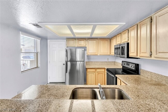 Building Photo - 6250 W Flamingo Rd