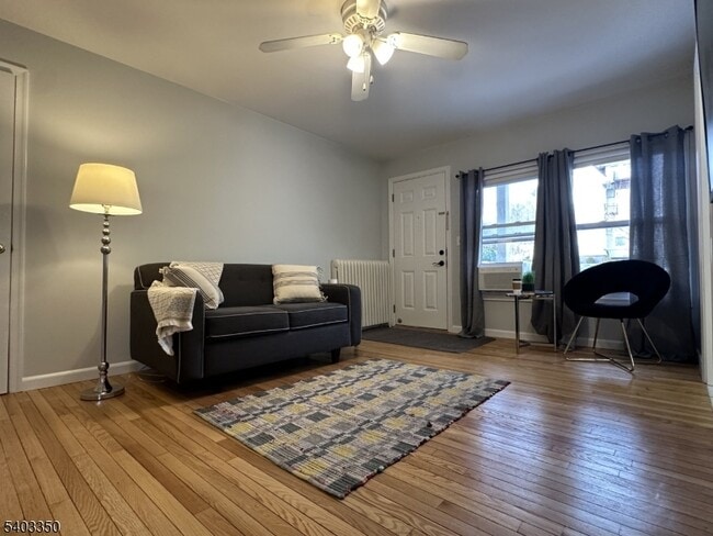 Building Photo - 39 N Mountain Ave