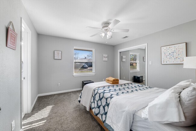 Building Photo - 2753 Larkspur Ln