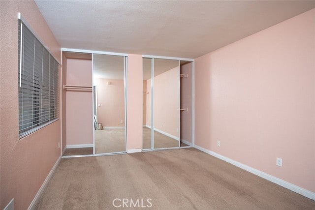 Building Photo - 5540 Owensmouth Ave