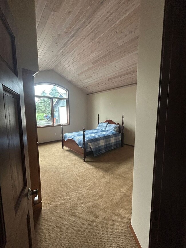 Building Photo - Amazing Home on the River with Greenhouse,...
