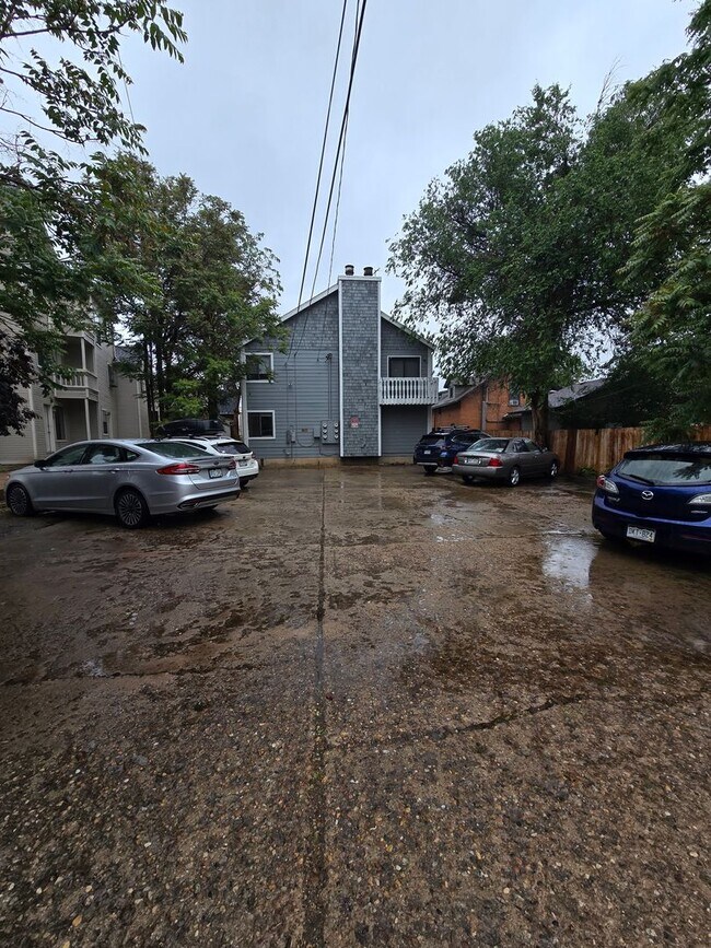 Building Photo - 1742 Walnut St