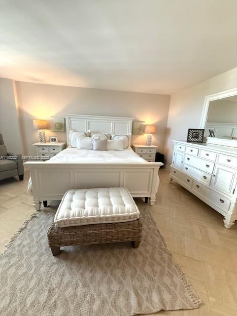 Building Photo - 1121 Crandon Blvd