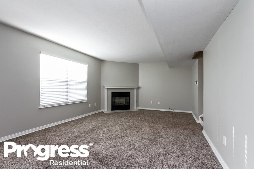 Building Photo - 1802 Turning Leaf Dr