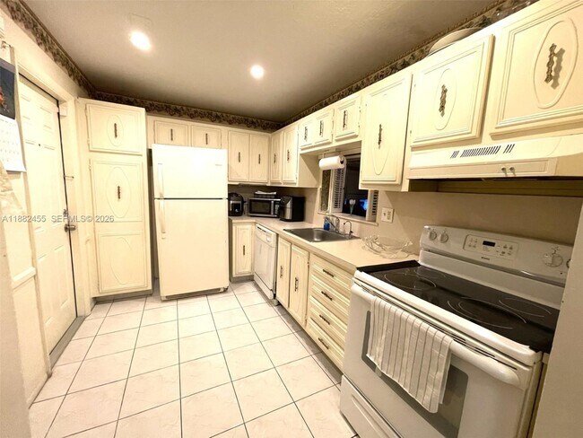 Building Photo - 4151 NW 41st St