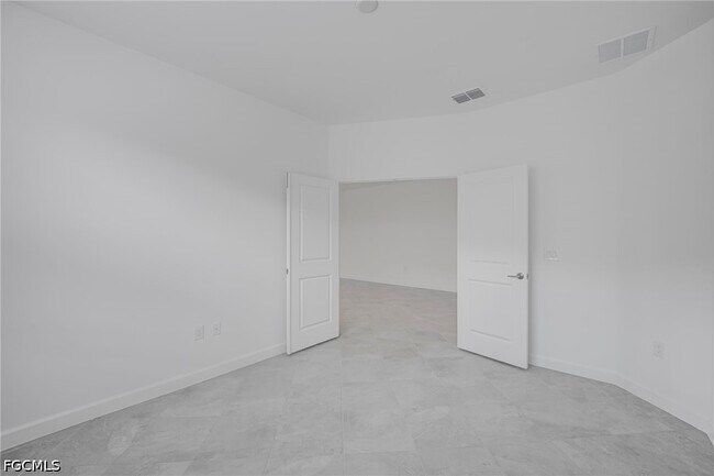 Building Photo - 20601 Hazelnut Ct