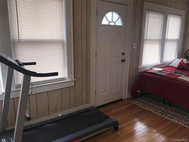 Building Photo - 40 Central Ave