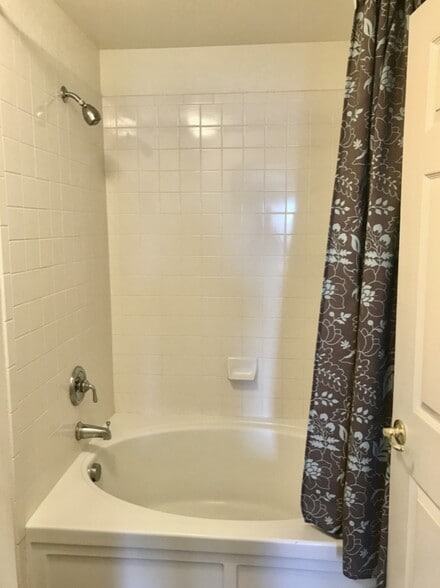 Building Photo - 3210 Boulder Cir