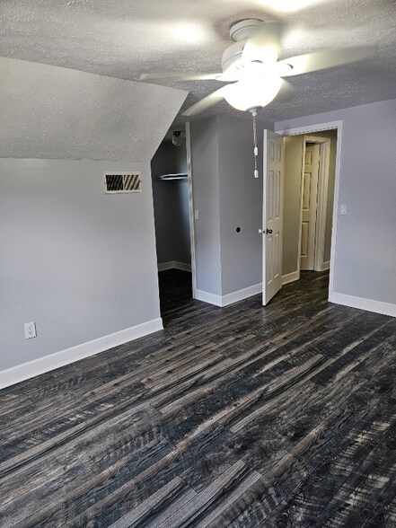 Building Photo - 109 Arthur Ct