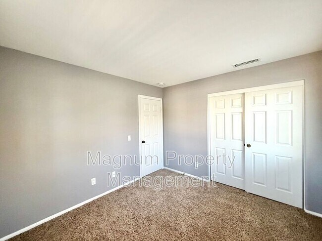 Building Photo - 33517 Cedar Creek Ln