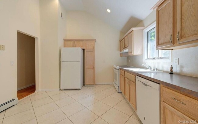 Building Photo - 11 7th St