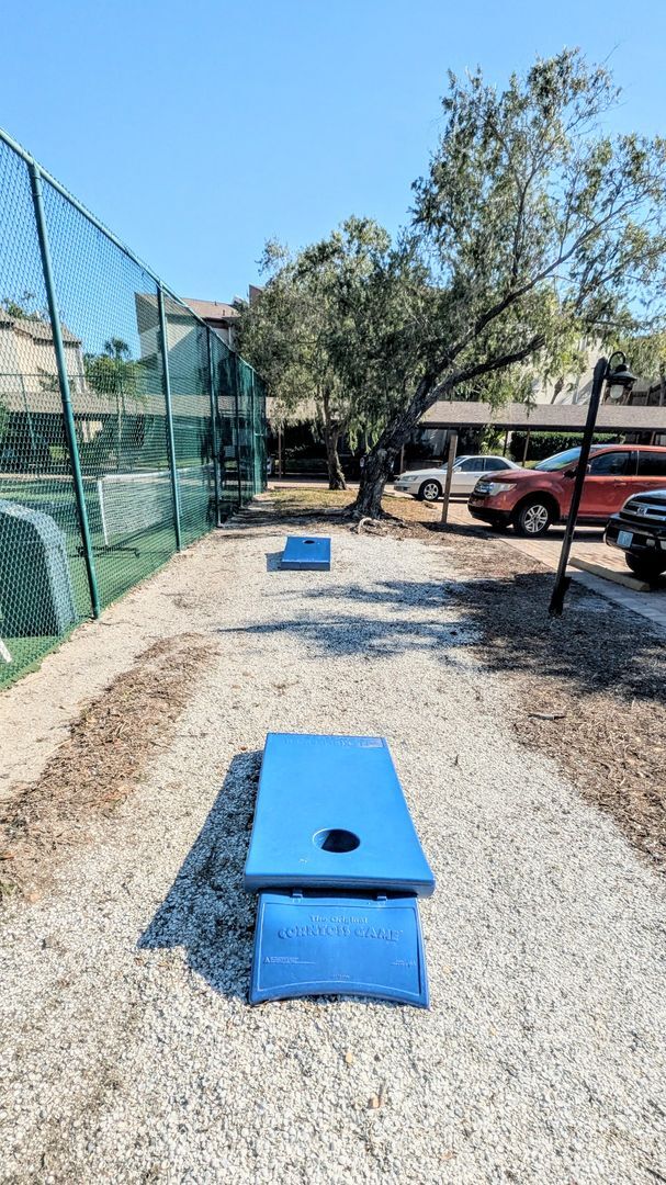 Building Photo - 2 BED 1 BATH CONDO ON SIESTA KEY **ALL UTILITIES/WIFI INCLUDED**