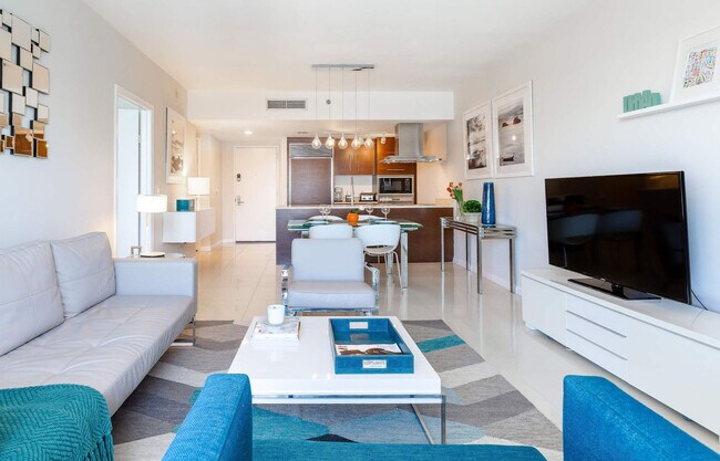 Primary Photo - 485 Brickell Ave