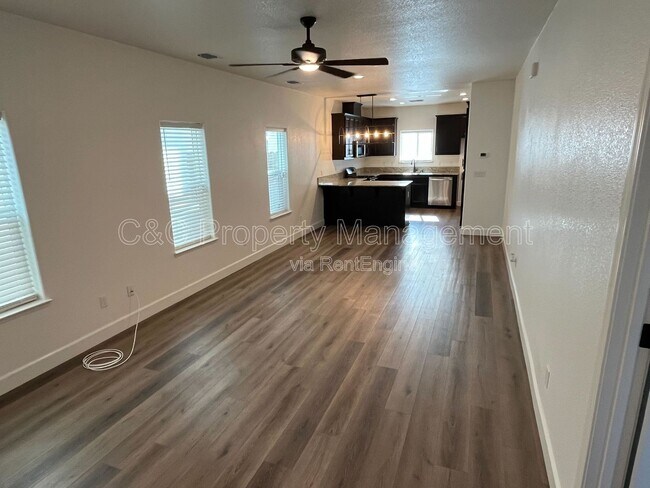 Building Photo - 5078 Palisade Ave