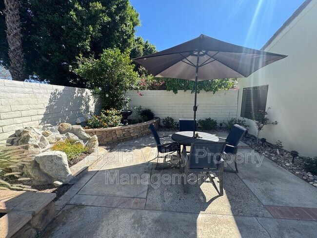 Building Photo - 43584 Via Magellan Dr