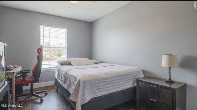 Building Photo - 4117 Silverwood Dr