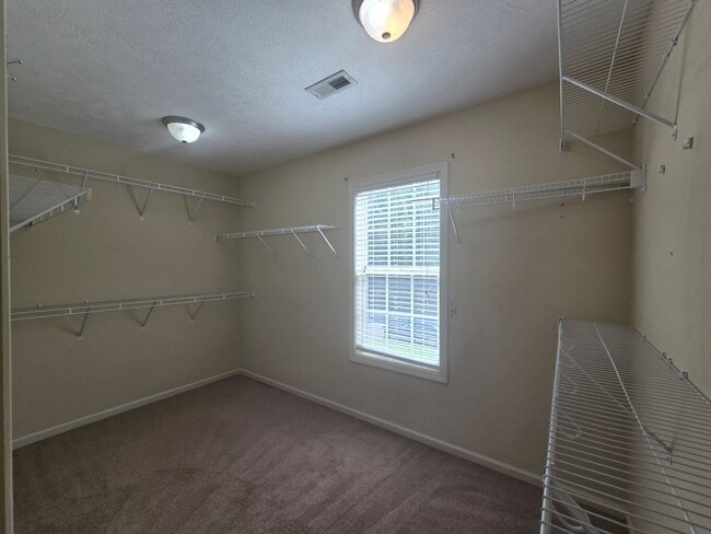 Building Photo - New Listing!!!