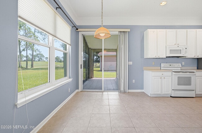 Building Photo - 1380 Fairway Village Dr