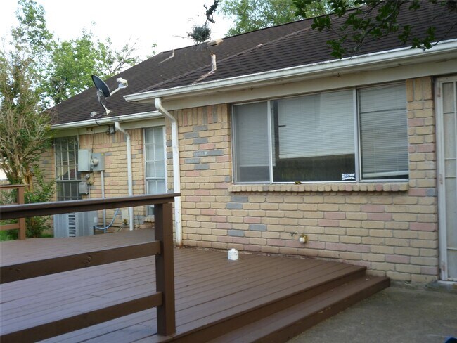 Building Photo - 3243 Battle Ridge Ln