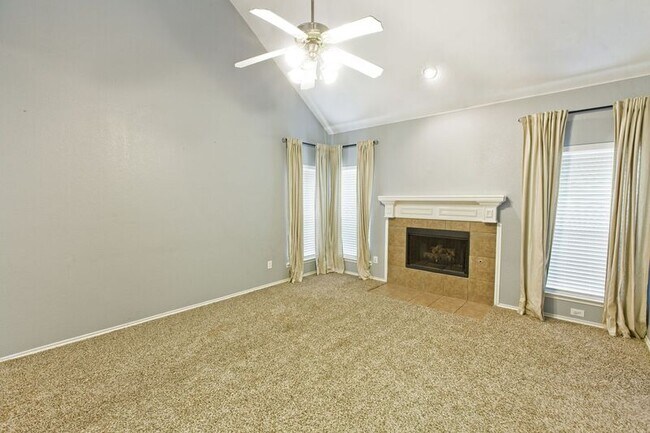 Building Photo - 1201 Rain Fern Dr