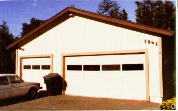 Building Photo - 1541-1543 Neotomas Ave