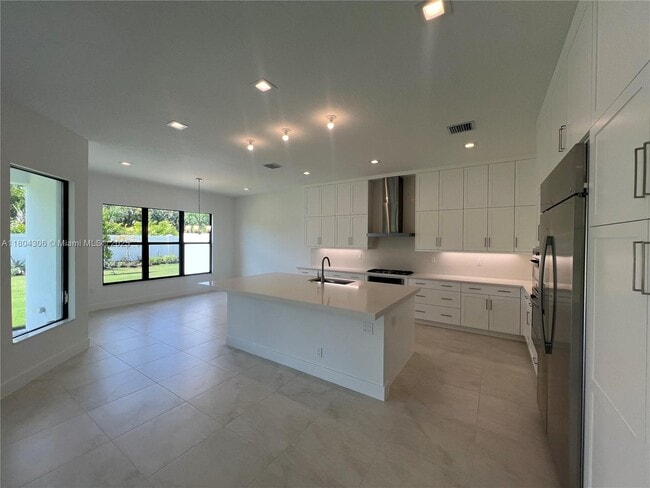 Building Photo - 9172 Silver Marsh Ln