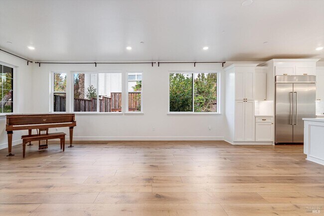 Building Photo - 1980 Bent Tree Pl