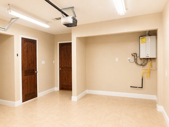 Building Photo - 20543 Appaloosa Trail