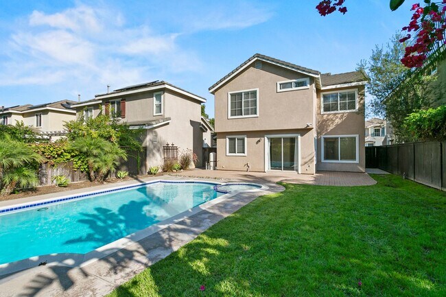 Building Photo - Stunning Aliso Viejo Pool Home 4 Bedroom