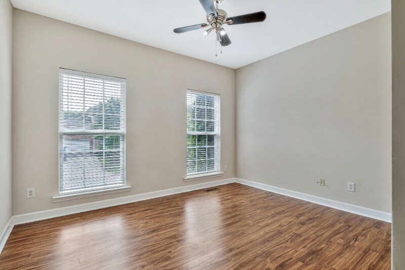 Building Photo - 2212 Wolford Cir